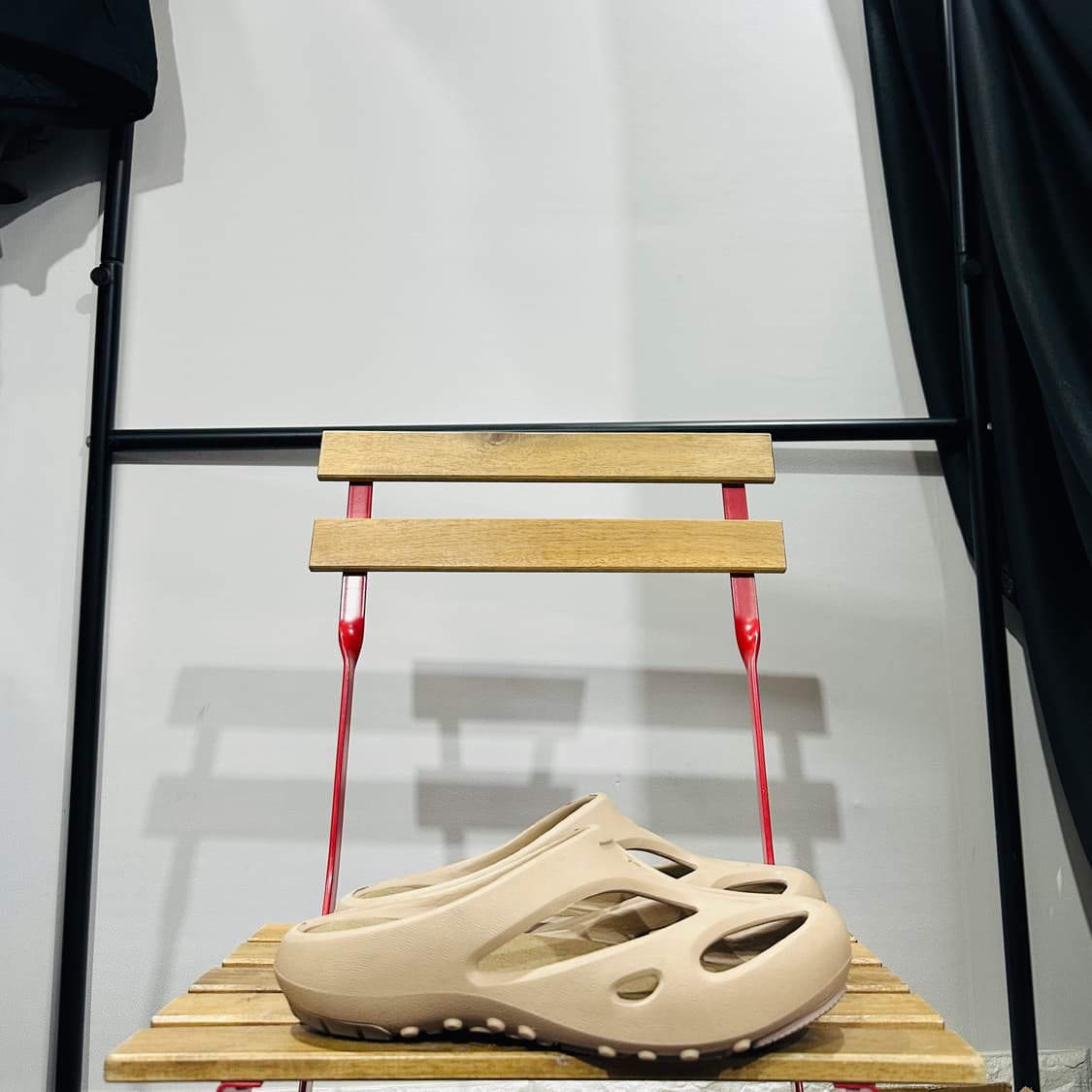 250) 네파 슬리퍼 남녀공용 뮬 이젠벅 슬라이드 네이비 상품이미지1