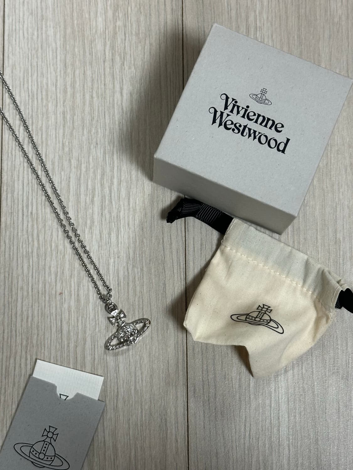 비비안웨스트우드 목걸이 상품이미지1