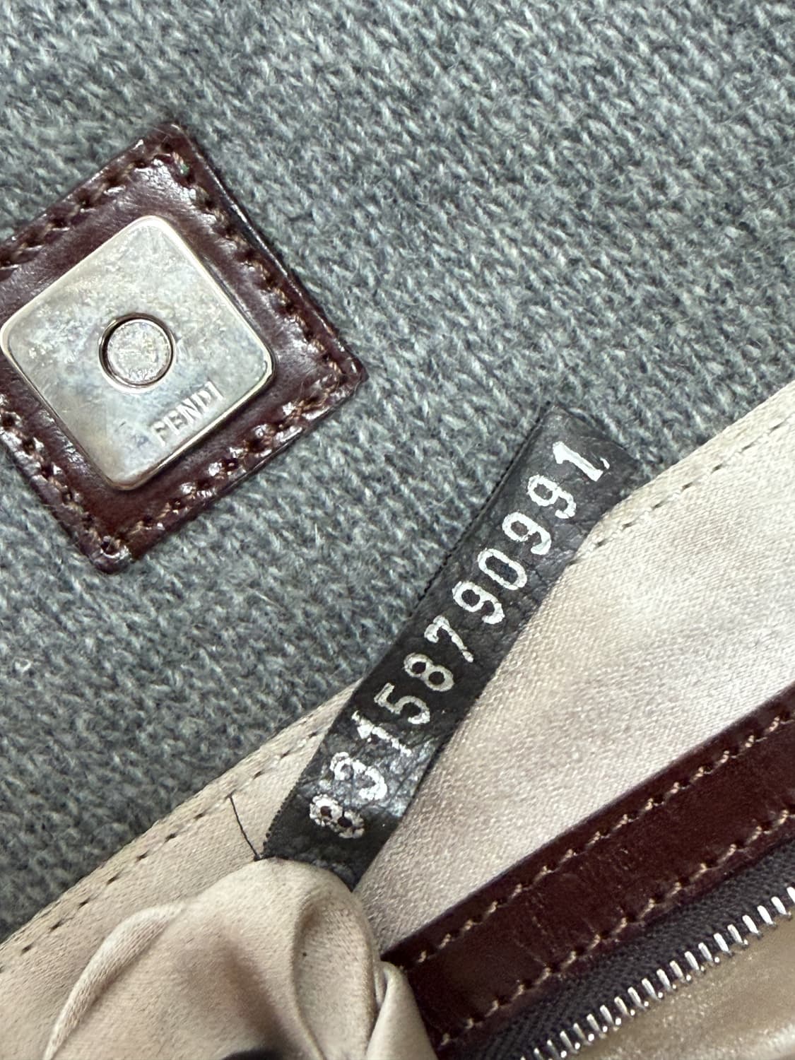 펜디 울 니트 롤 쇼퍼백 상품이미지9