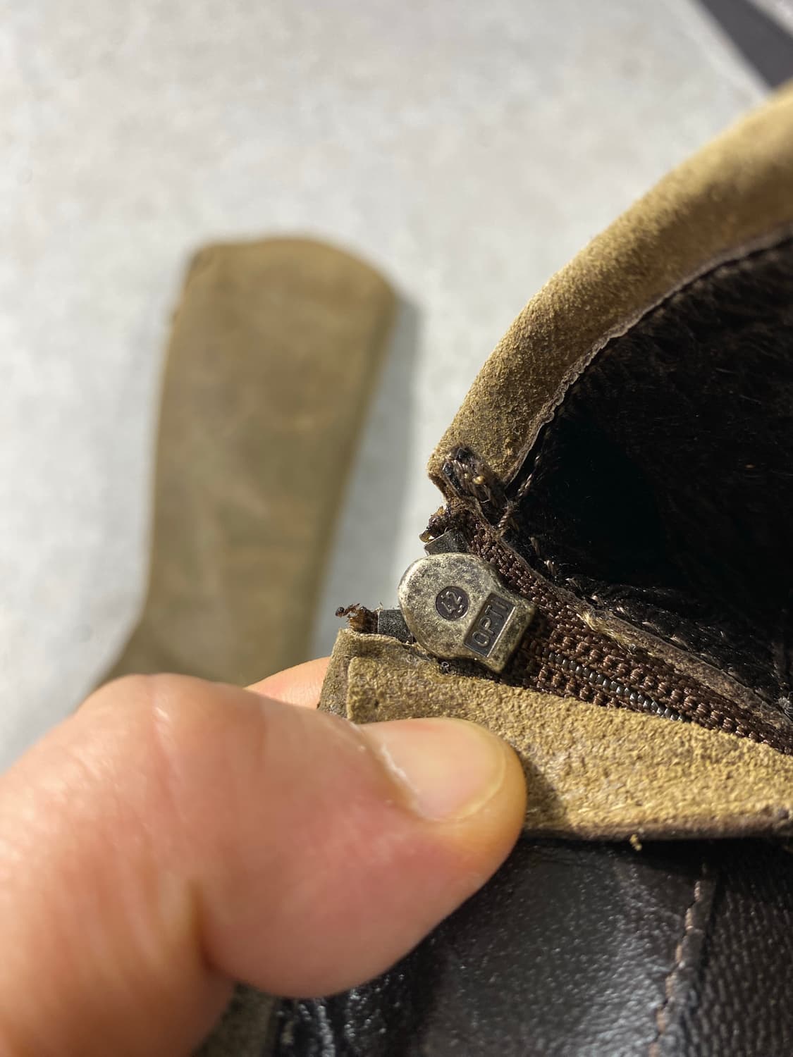 [35] FENDI 펜디 이태리 메이드 스웨이드 부츠 상품이미지6