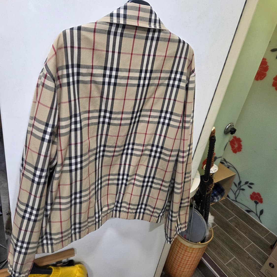 버버리 노바체크 자켓 상품이미지2