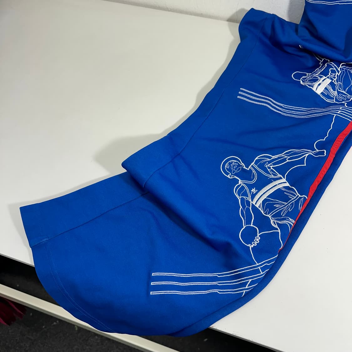 105 아디다스 신영국 톰슨 블루 자수 트랙팬츠 상품이미지3