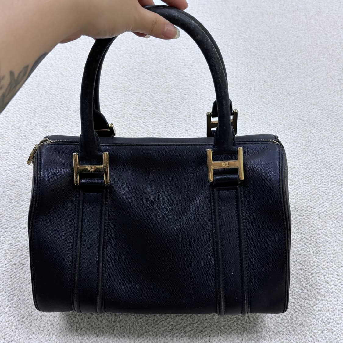 F MCM 블랙 레더 보스턴 토트백 0519E 상품이미지2