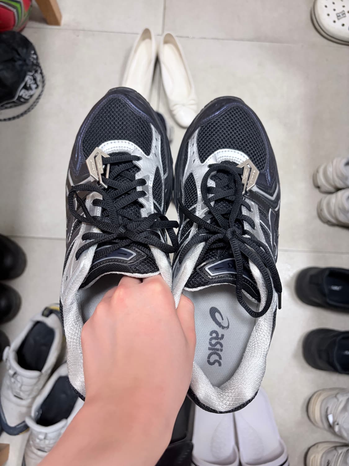 아식스 언더마이카 블랙 실버 280 상품이미지4