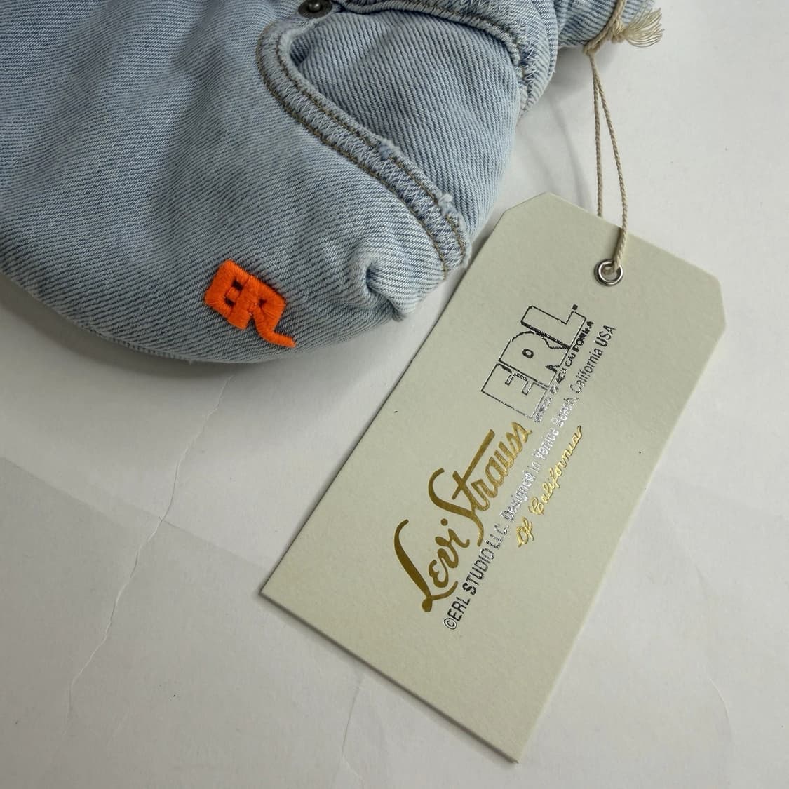 ERL 이알엘 X 리바이스 데님 숄더 백 라이트 블루 상품이미지4