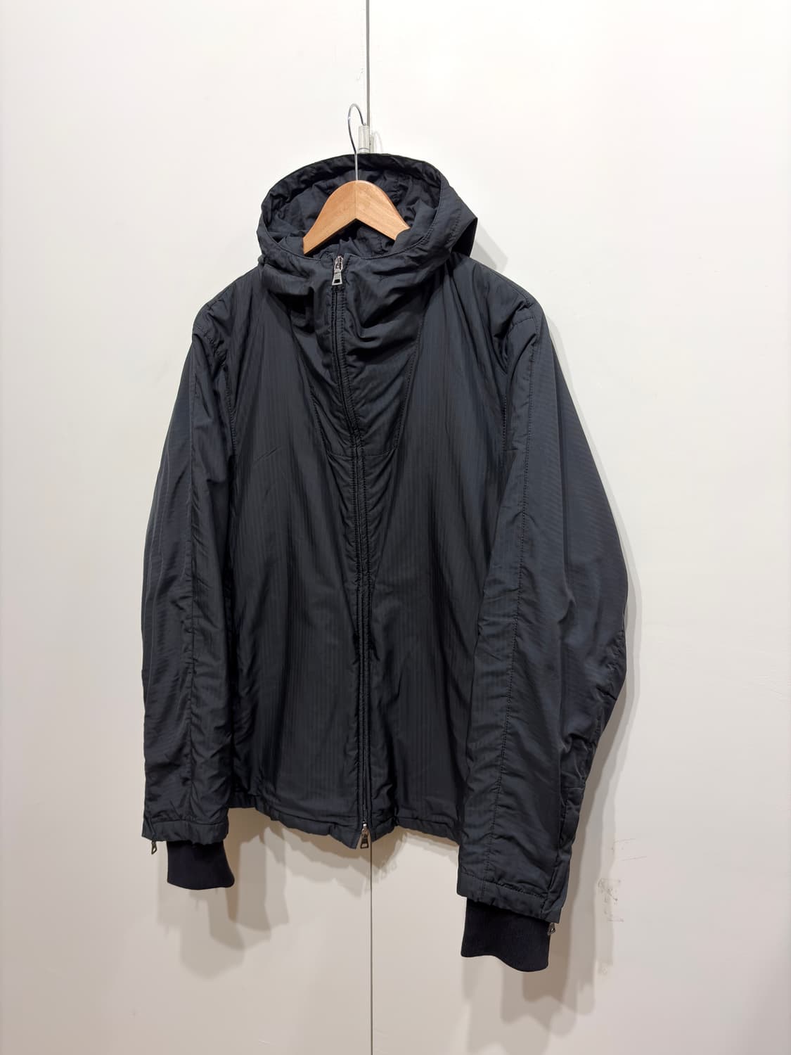 프라다 리나일론 후드 자켓 상품이미지2