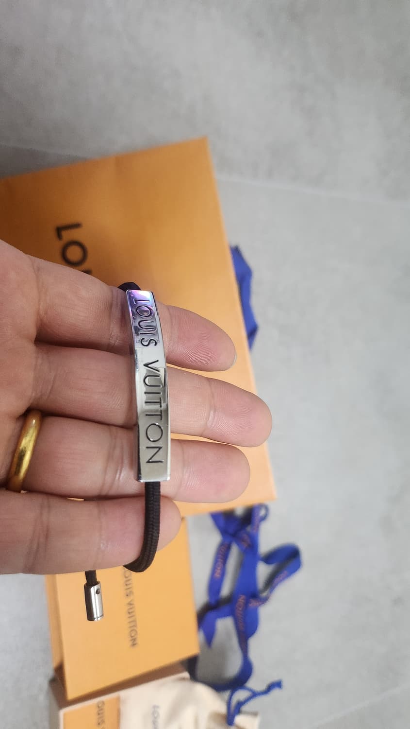 루이비통 팔찌 LV페이스 블랙 A급상품(짭아님) 상품이미지4