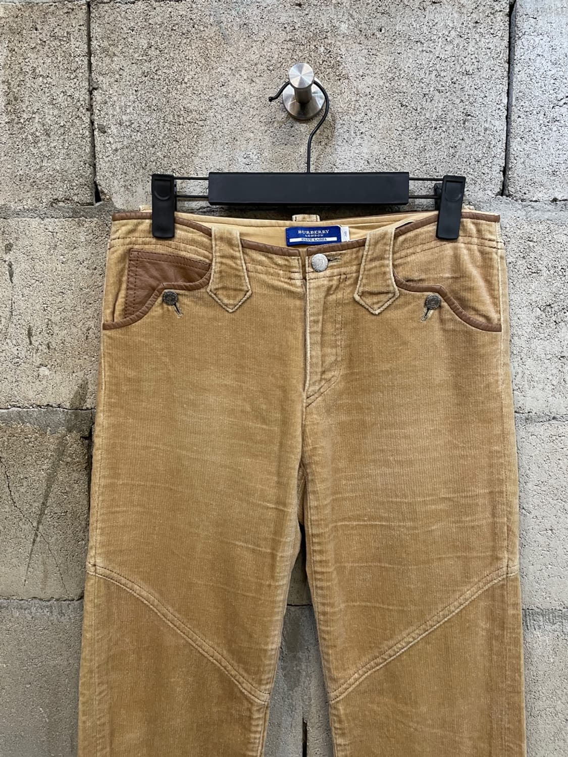 버버리 블루라벨 코듀로이 플레어 팬츠 상품이미지2