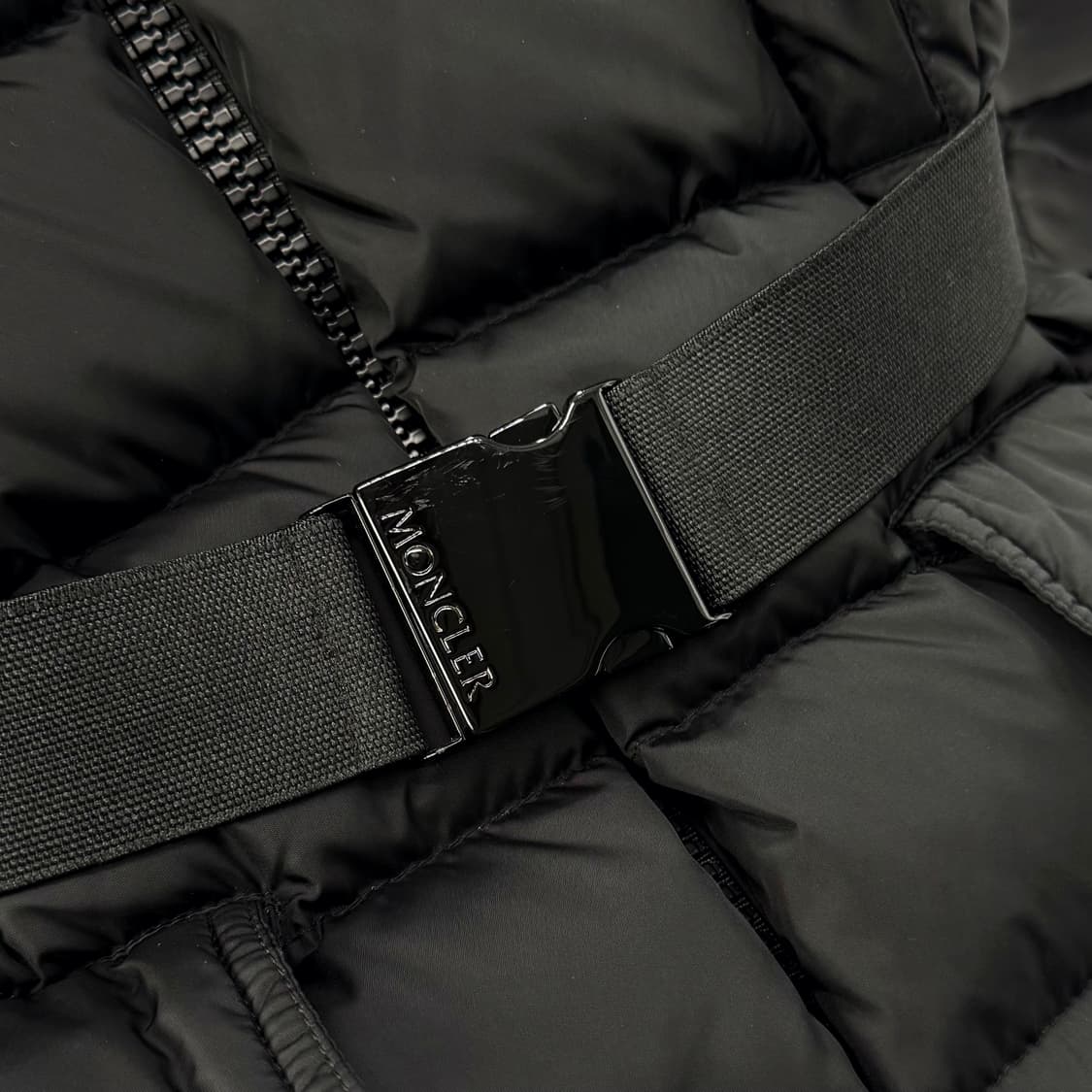 [0사이즈] 몽클레어 클리온 폭스퍼 여성 패딩 블랙 상품이미지7