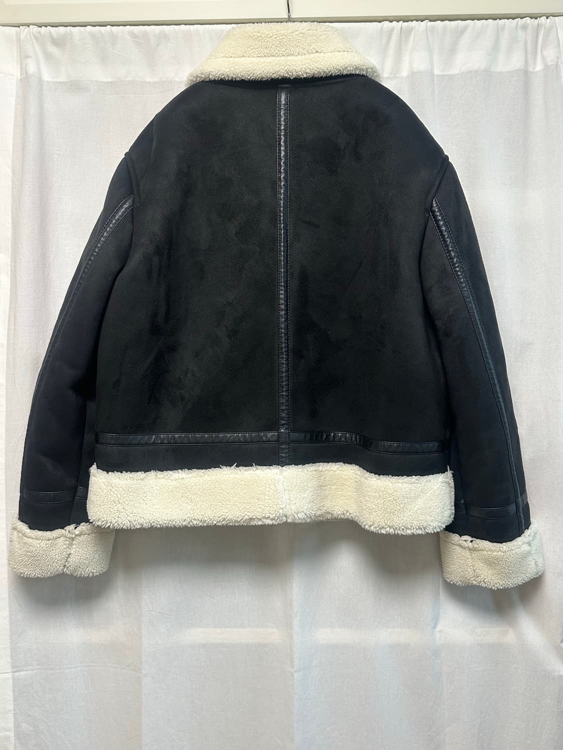 미쏘 mixxo 스탠카라 페이크 스웨이드 숏 무스탕 블랙 상품이미지4