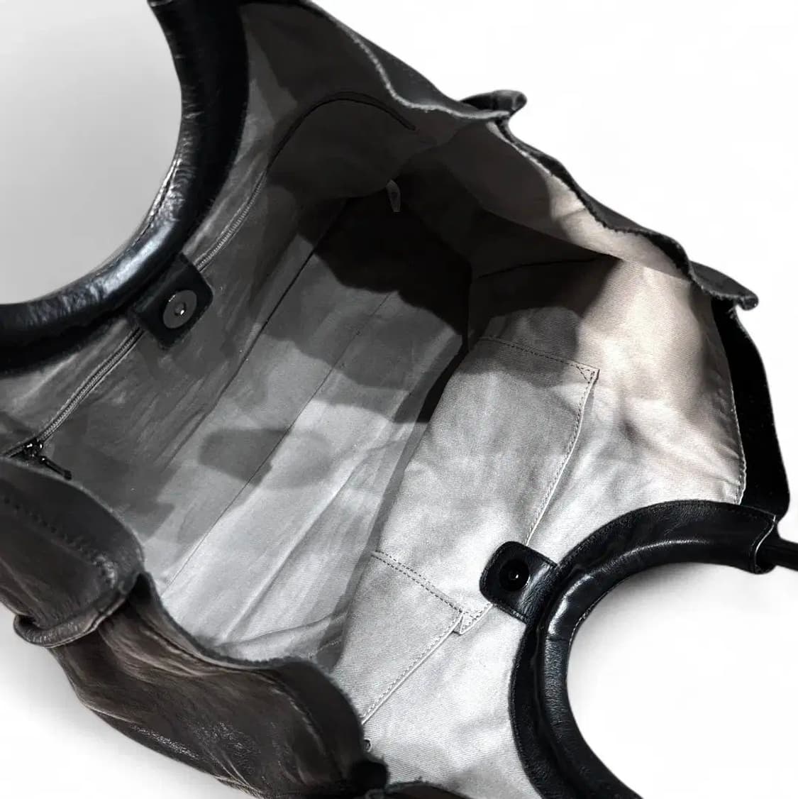 Ear PAPILLONNER 소가죽 토트백 이세이미야케의 재피니즈 스타일 상품이미지7