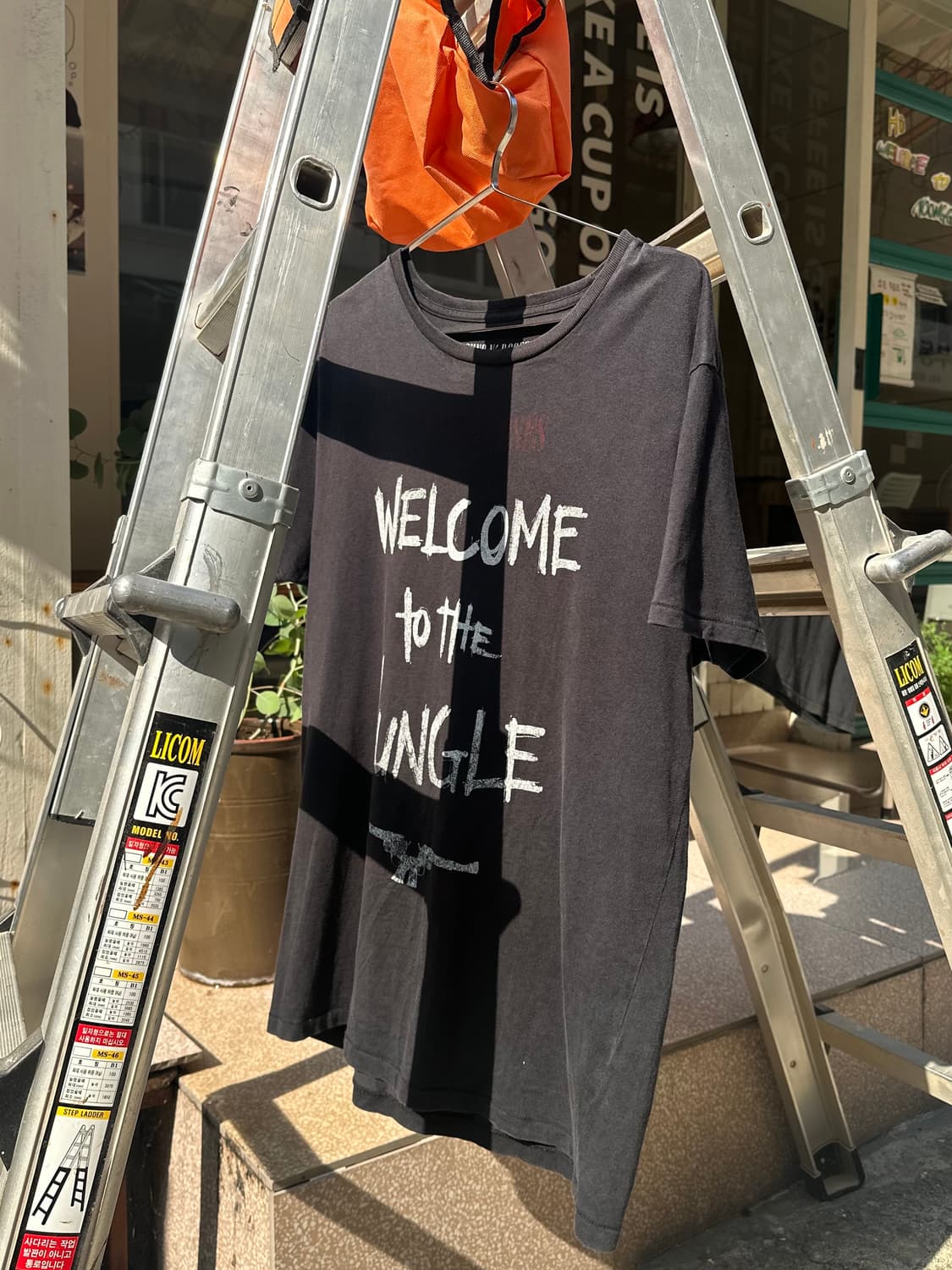 Guns N Roses Moussy 87’s retrofit T 상품이미지1