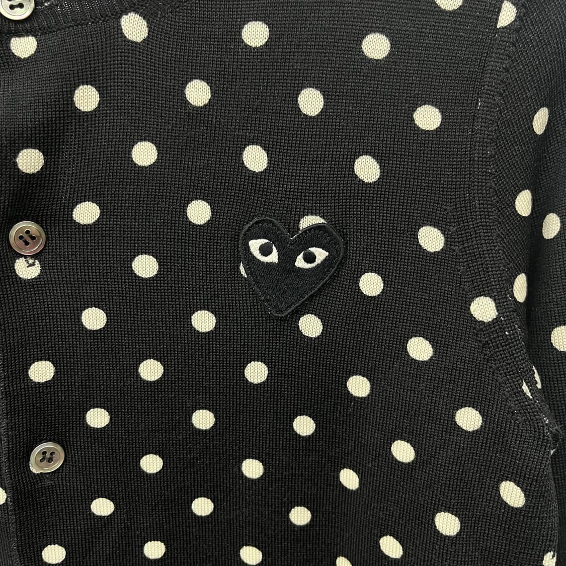 꼼데가르송 플레이 도트 가디건 블랙 여s 상품이미지3