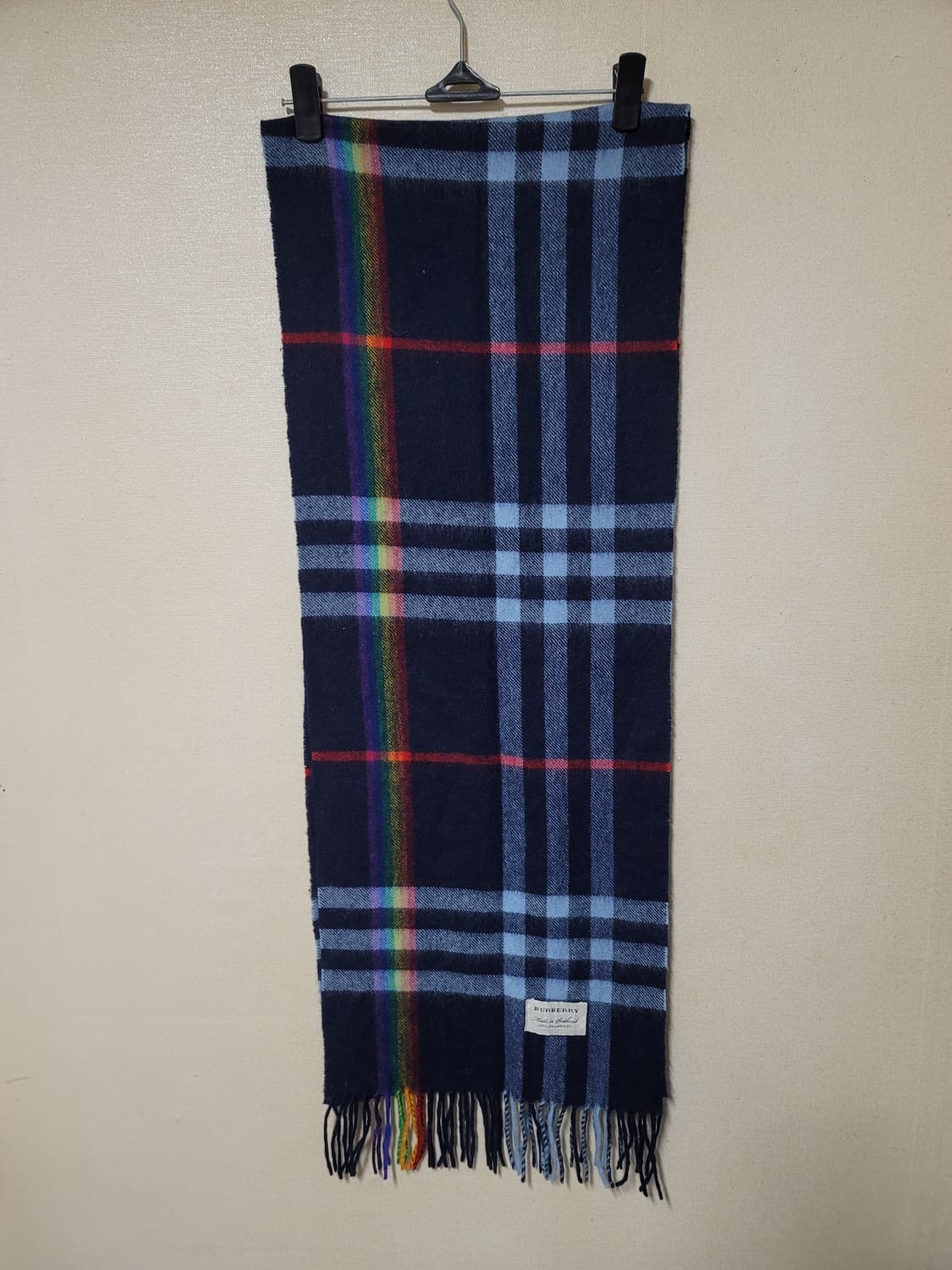 버버리 레인보우 캐시미어 머플러 상품이미지1