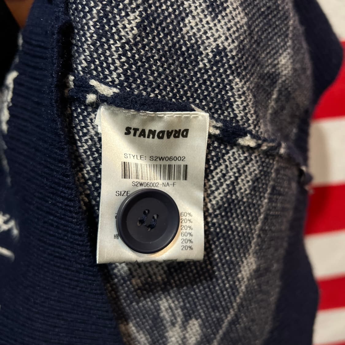 Standard 네이비 패턴 가디건 상품이미지4