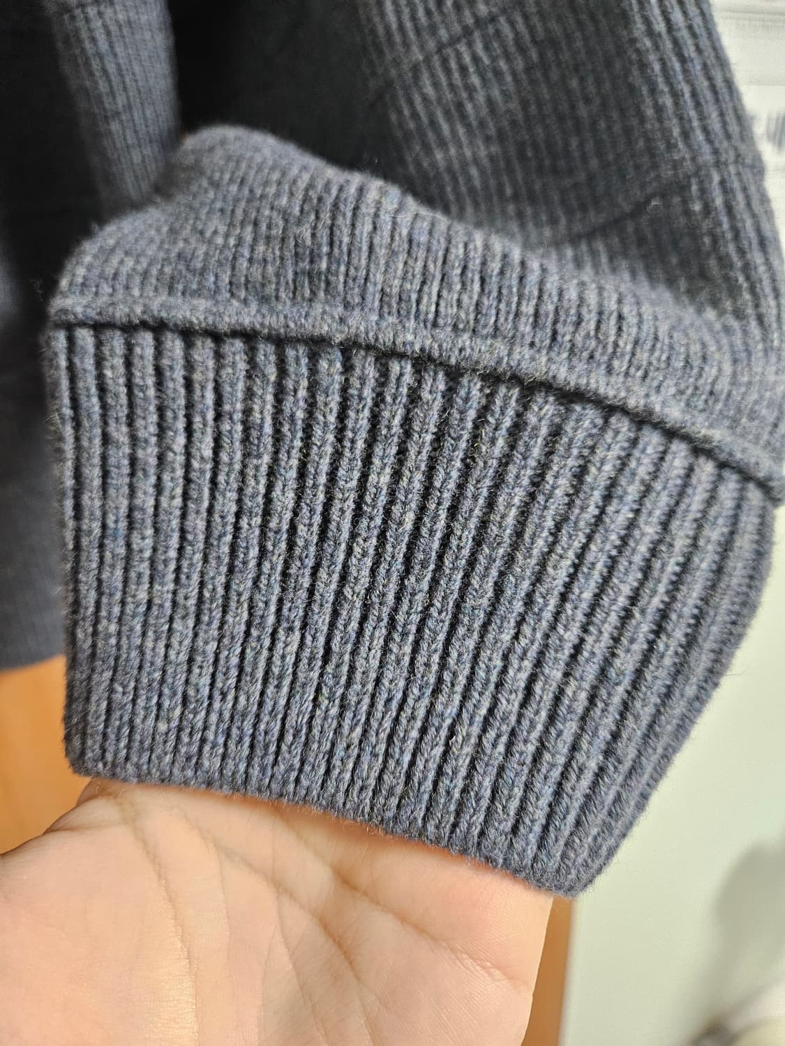 유니클로 U 램스울 크루넥 스웨터 그레이 L 상품이미지5