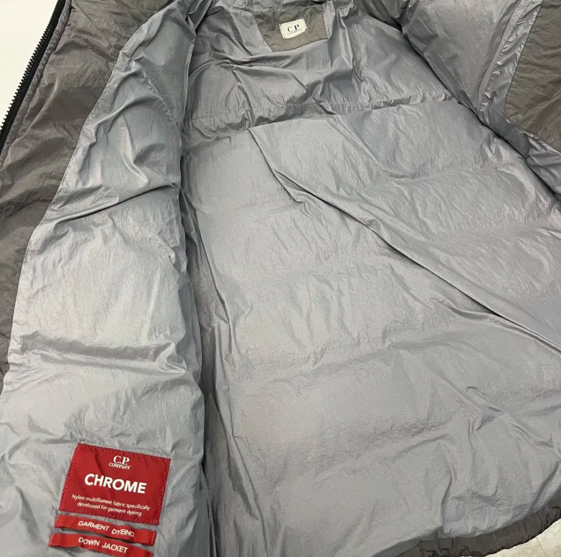 CP컴퍼니 크롬 가먼트다잉 그레이 패딩 50사이즈 상품이미지4
