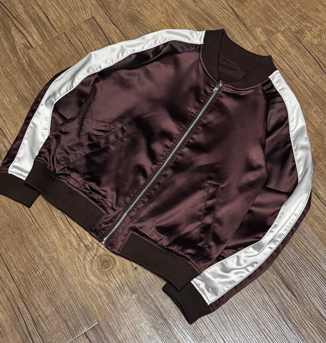 치크 다크 브라운 리버시블 봄버 자켓 상품이미지1