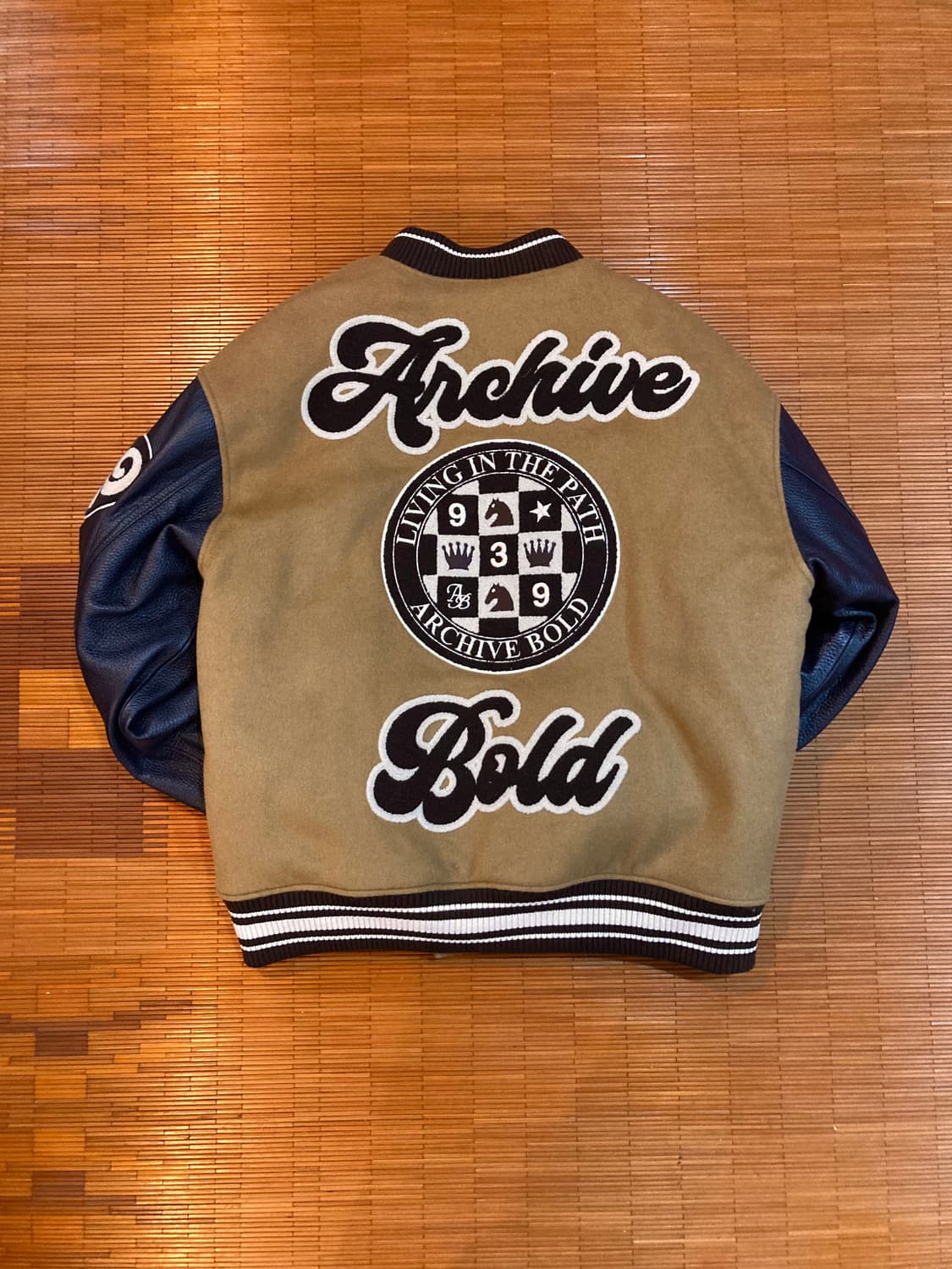 아카이브볼드 카우 레더 스타디움 자켓 상품이미지5