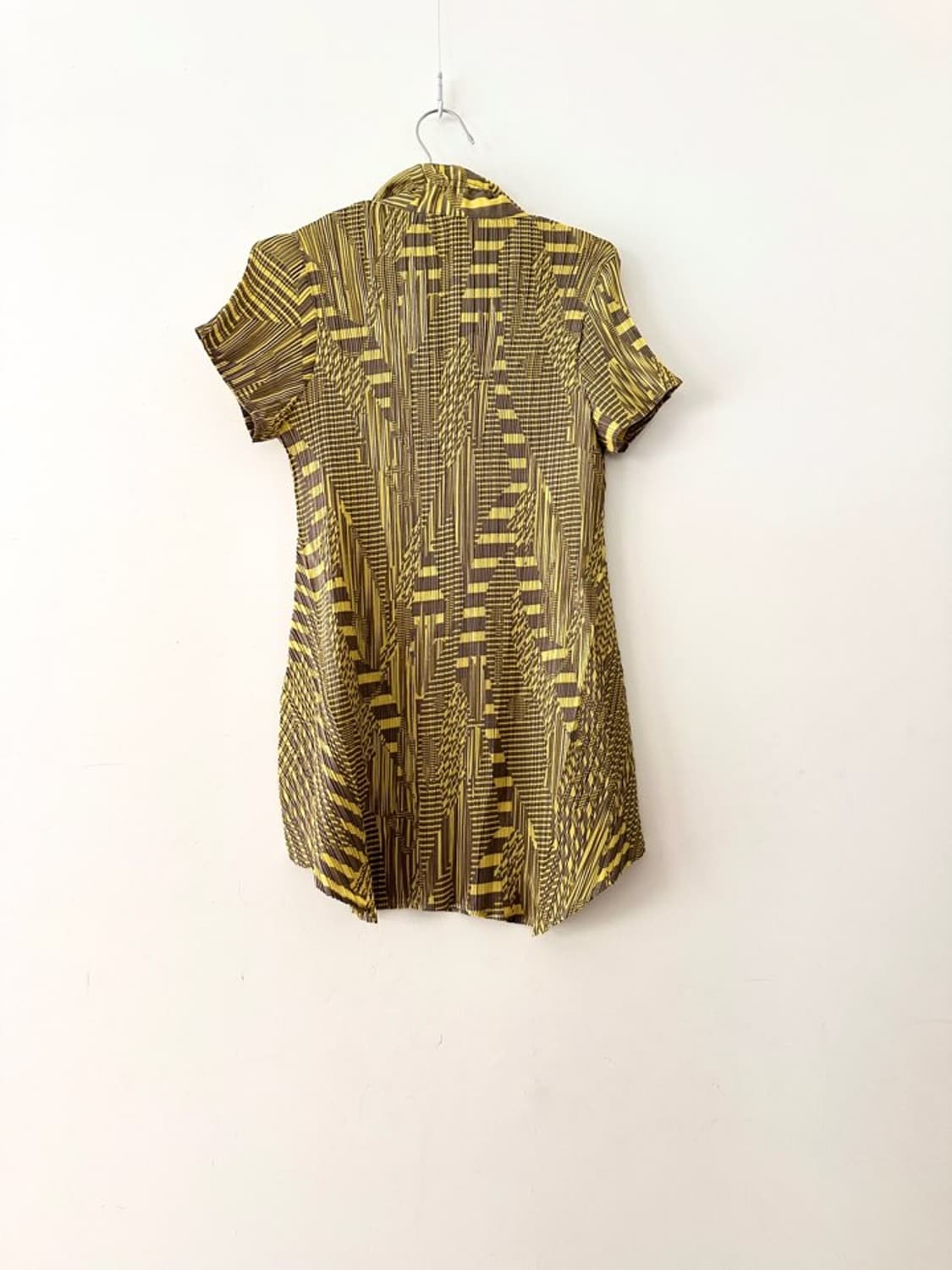 Architexture pattern neck fixed pleats  상품이미지3
