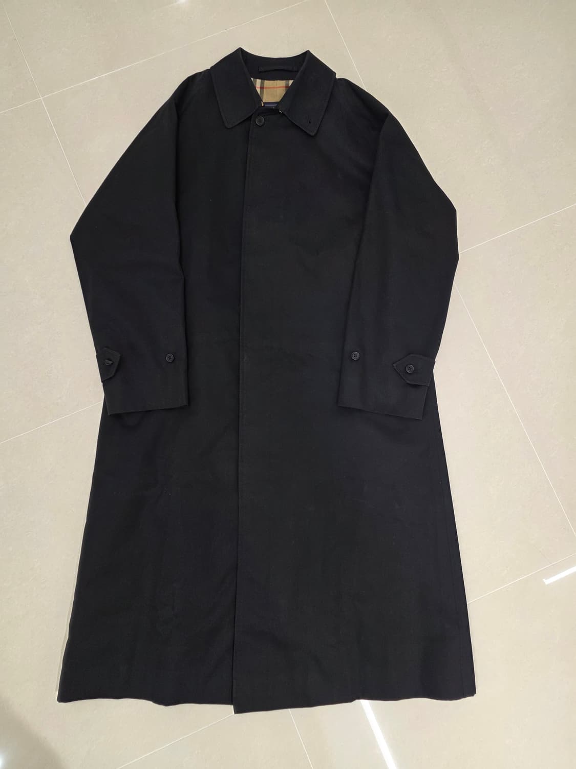버버리 블랙 원패널 맥코트 상품이미지1