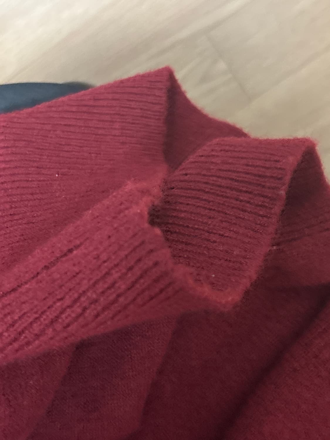 밀로아카이브 가디건 레드 상품이미지2