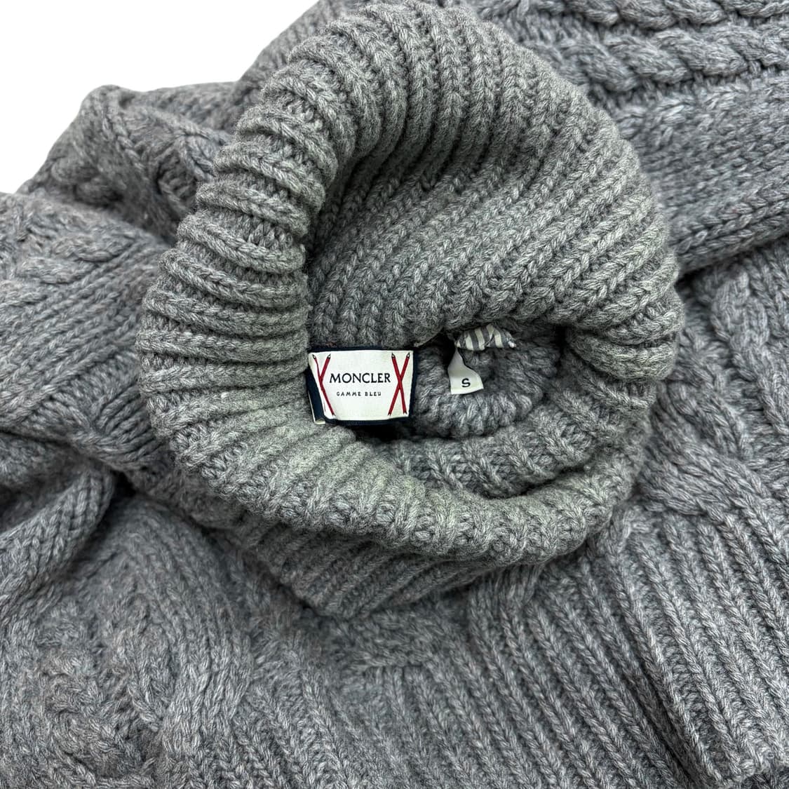 몽클레어 몽클레르 감마 블루 목폴라 목티 터틀넥 케이블 니트 s 상품이미지4