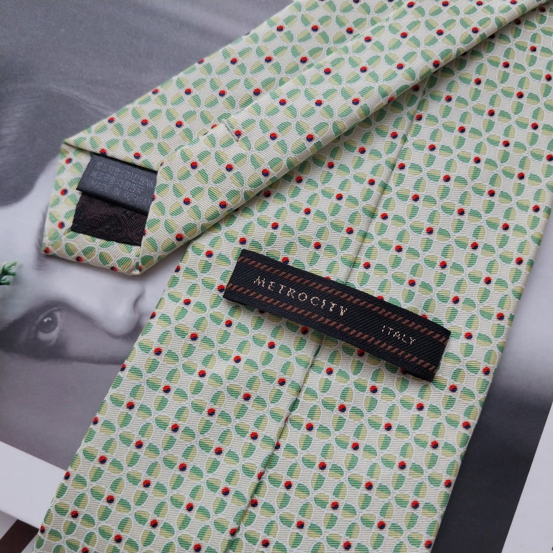 메트로시티 실크 민트그린 지오메트릭 넥타이 8.5cm A+등급 K932
 상품이미지4