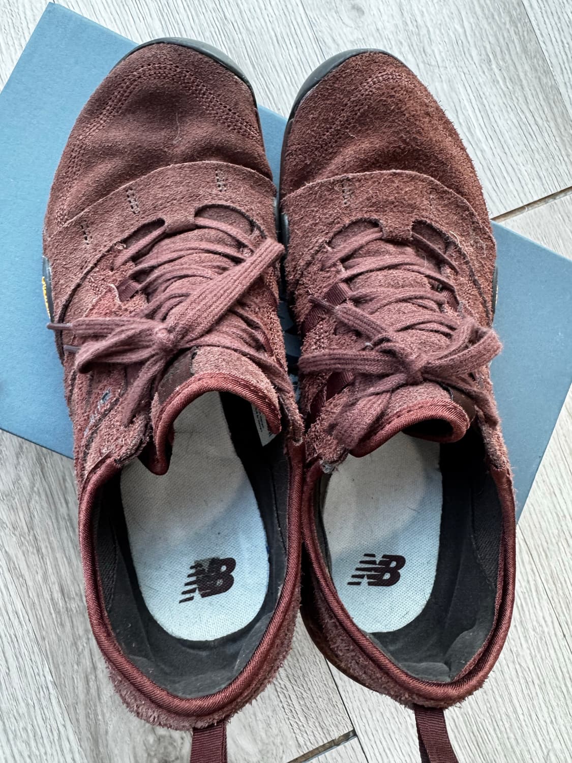 뉴발란스 미니머스 mt100 스웨이드 브라운 285 상품이미지2