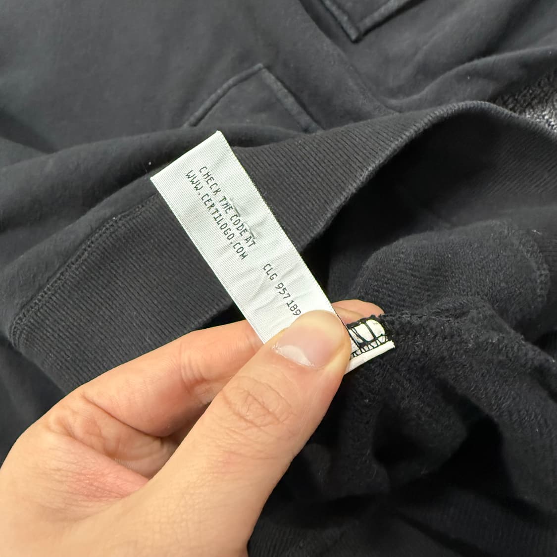 CP컴퍼니 포켓 디테일 렌즈와펜 맨투맨  상품이미지8