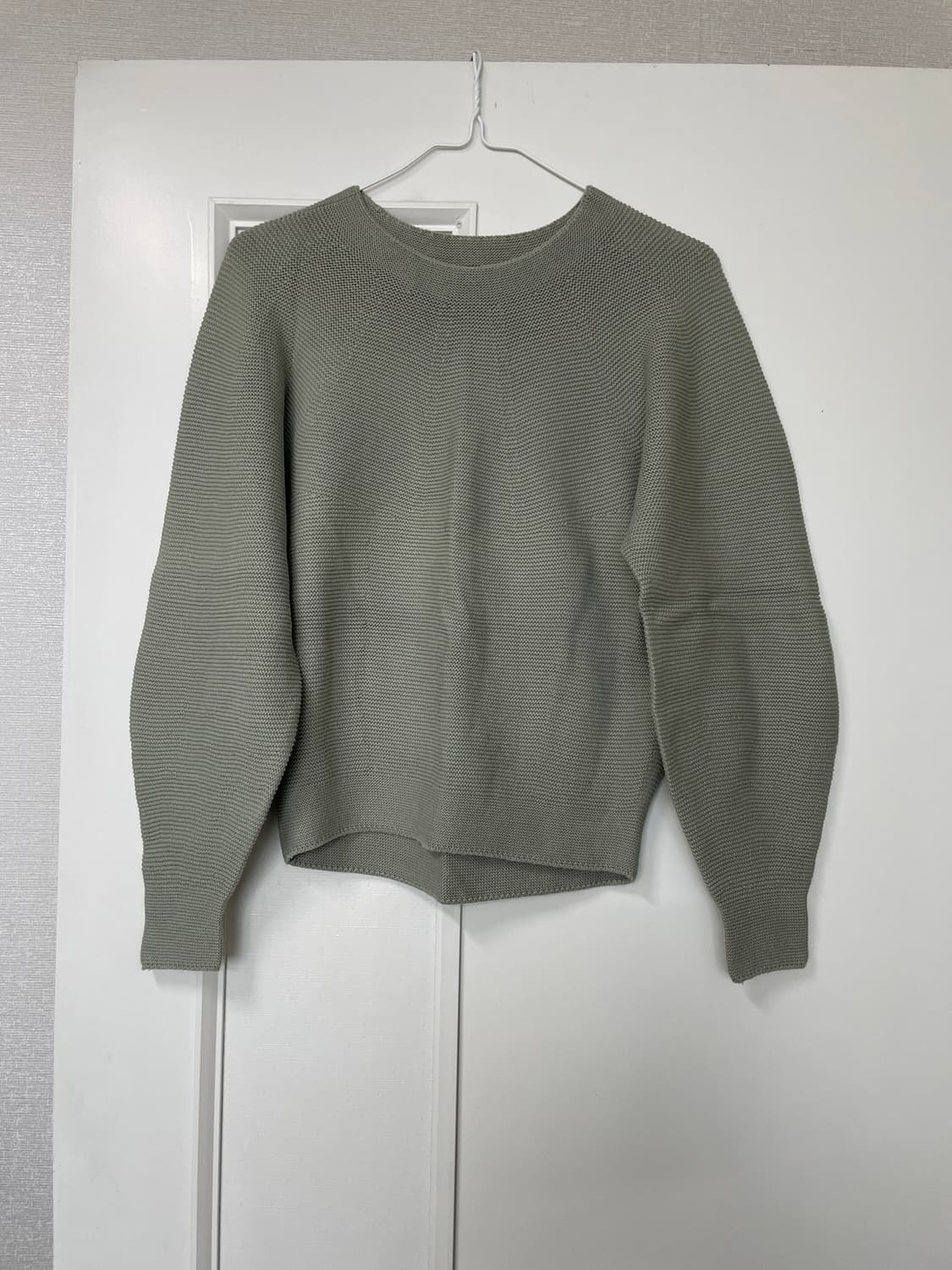 유니클로 워셔블3D니트크루넥스웨터 상품이미지1