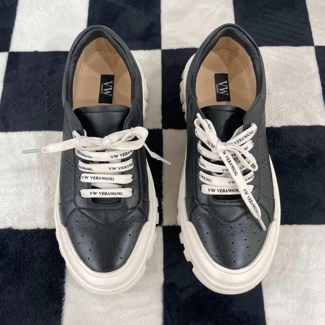 베라왕 램스킨 스니커즈 245mm 상품이미지2