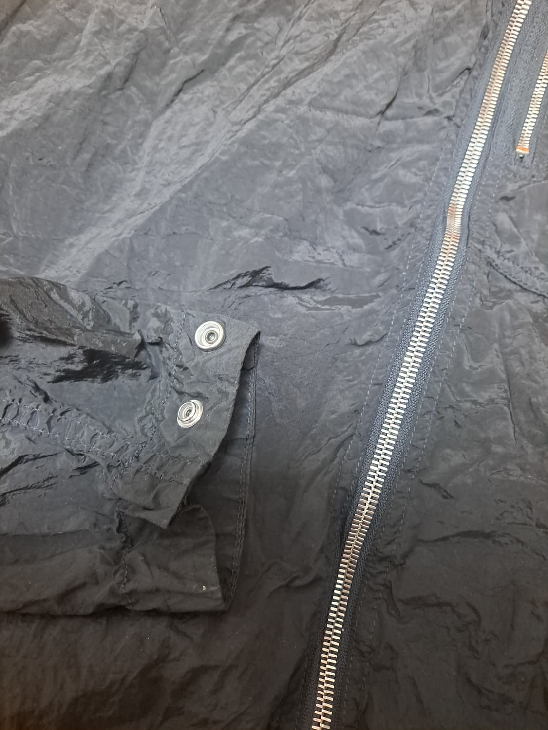 스톤아일랜드 에코닐 나일론메탈 자켓 블랙 M 상품이미지4