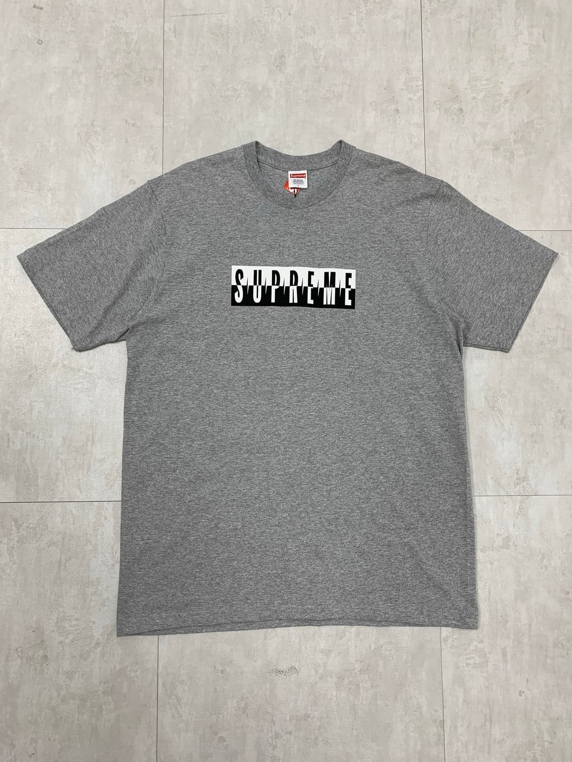 슈프림 스플릿 티셔츠 헤더 그레이 FW25 #588 상품이미지1