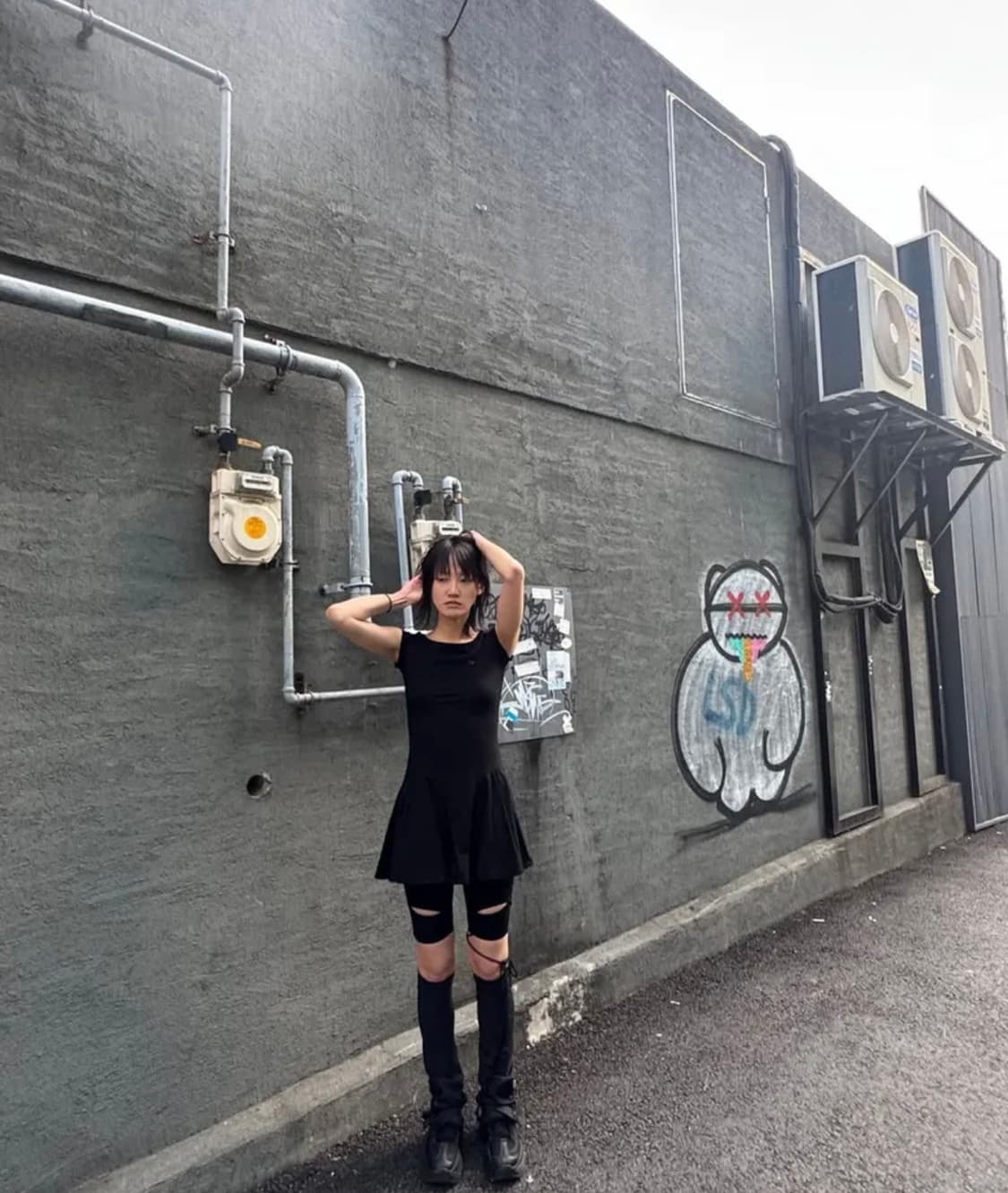 오호스 i:e Fluid Capsleeve Dress 01 / Black 상품이미지1