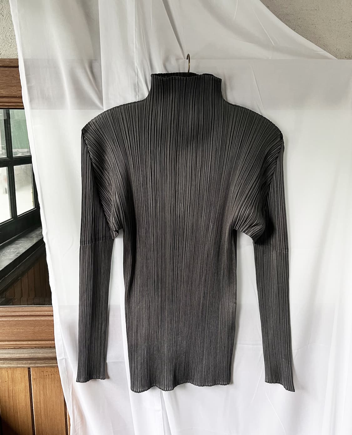 ISSEY MIYAKE PLEATS PLEASE dark grey top 상품이미지4