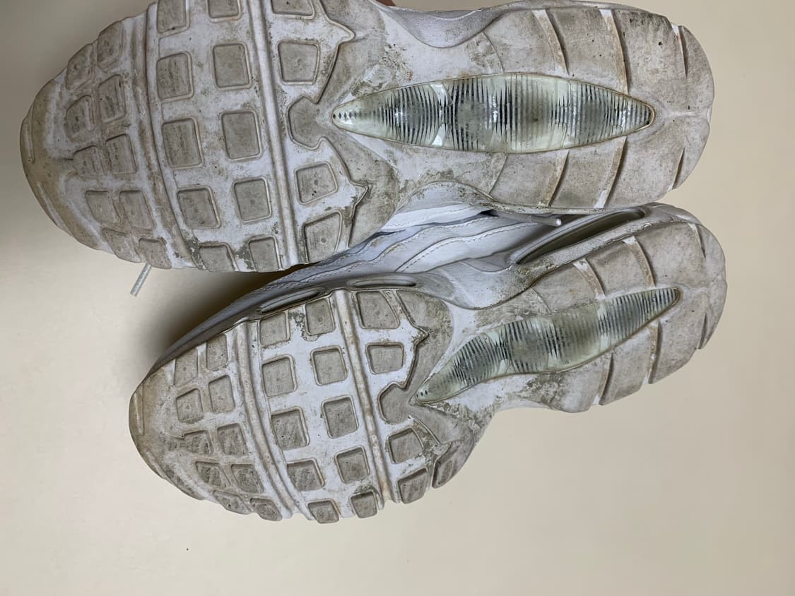 [250] 나이키 NIKE 에어맥스 95 에센셜 트리플 화이트 상품이미지6