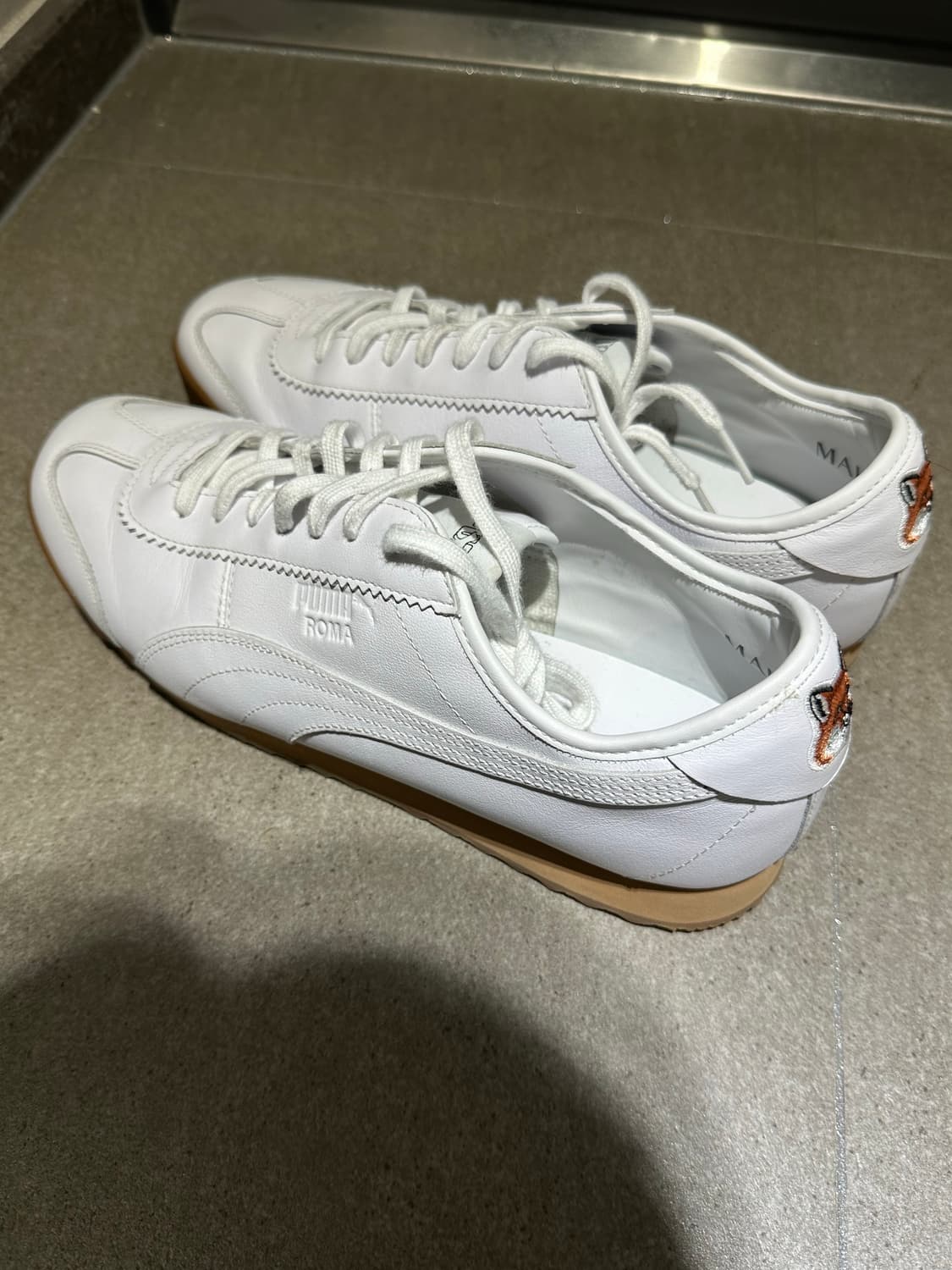  메종키츠네 X 푸마 로마 스니커즈 290 상품이미지4