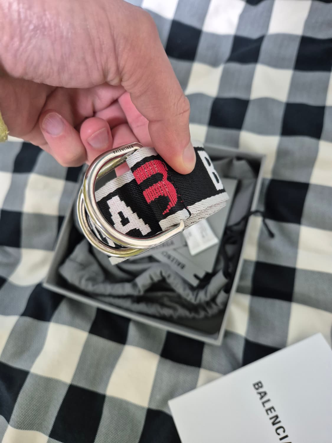 발렌시아가 D링 벨트 그레이 레드 상품이미지2