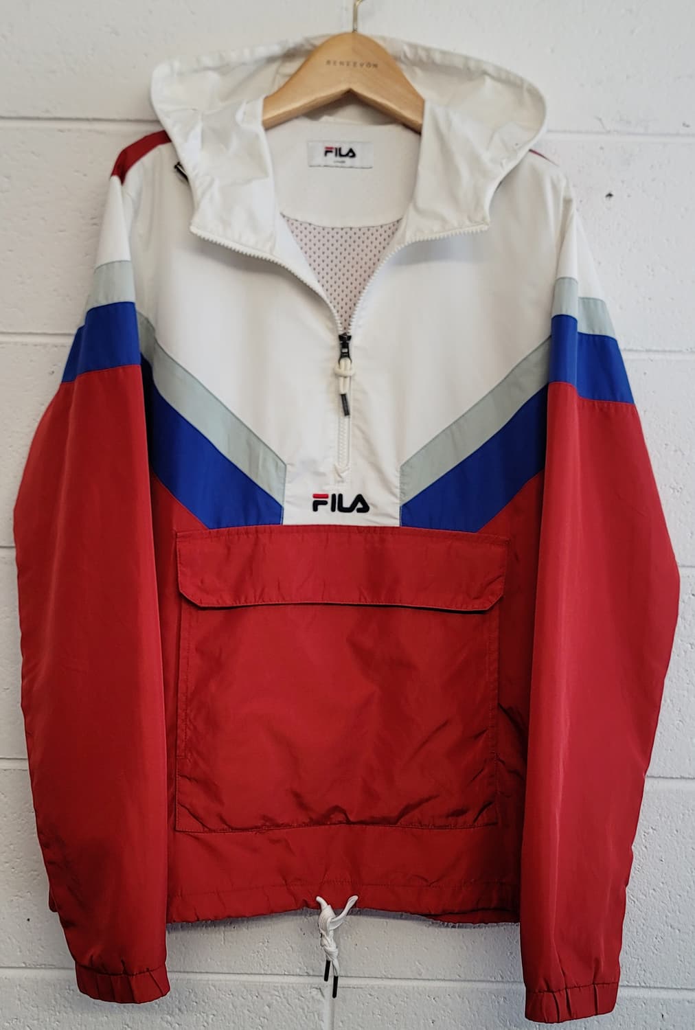 휠라(FILA.남여공용) 올드스쿨 후드 아노락자켓(바람막이) 판매 상품이미지2