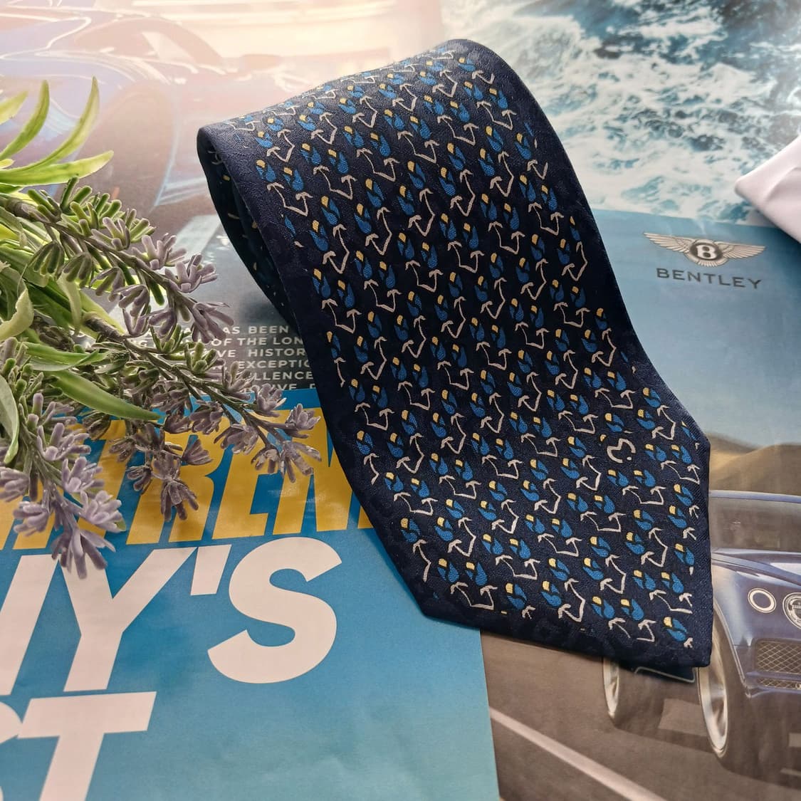 밀라숀 실크 네이비 앵커 패턴 넥타이 8.8cm A+등급 A18560
 상품이미지2