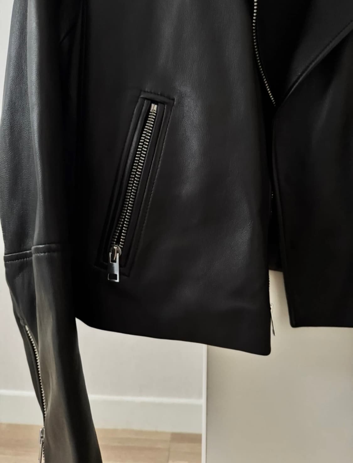 Theory 램스킨 라이더 자켓  상품이미지5