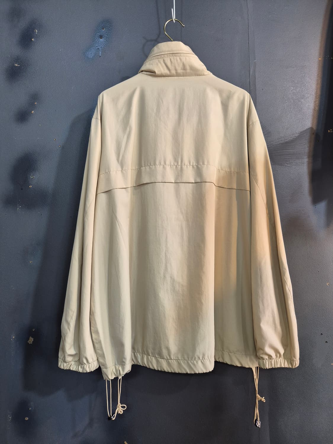 AIGNER 베이지색 바람막이 자켓 XL 상품이미지2