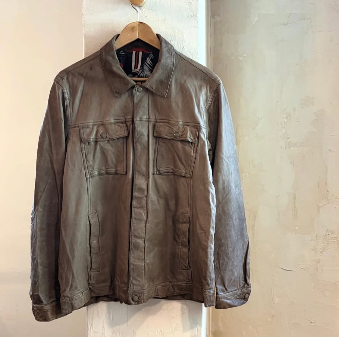 헨리코튼 아카이벌 레더 자켓 상품이미지2