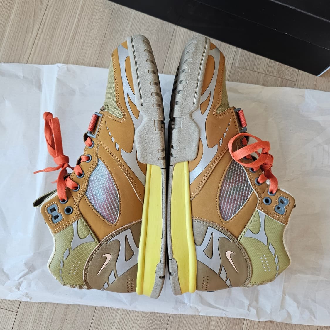 280 나이키 에어 트레이너 1 SP 코리앤더 1회착 DH7338-300 상품이미지4