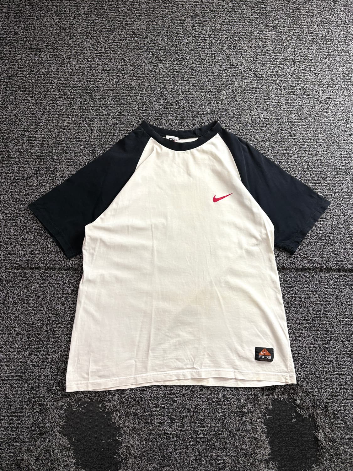 나이키 스우시 전갈 그래픽 반팔 티셔츠 3599 상품이미지2