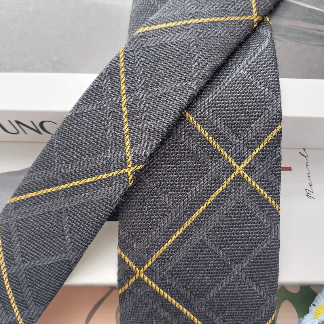 루이까또즈 실크 블랙 체크 넥타이 7.7cm A+등급 K2496 상품이미지3