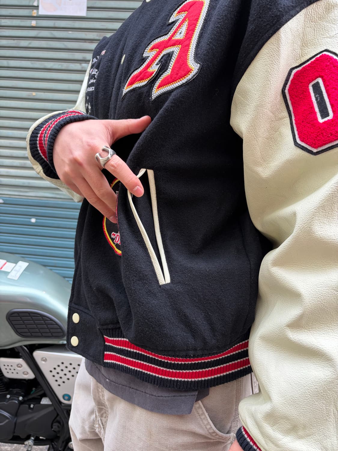 Super dry Asahi patch varsity jacket 상품이미지6