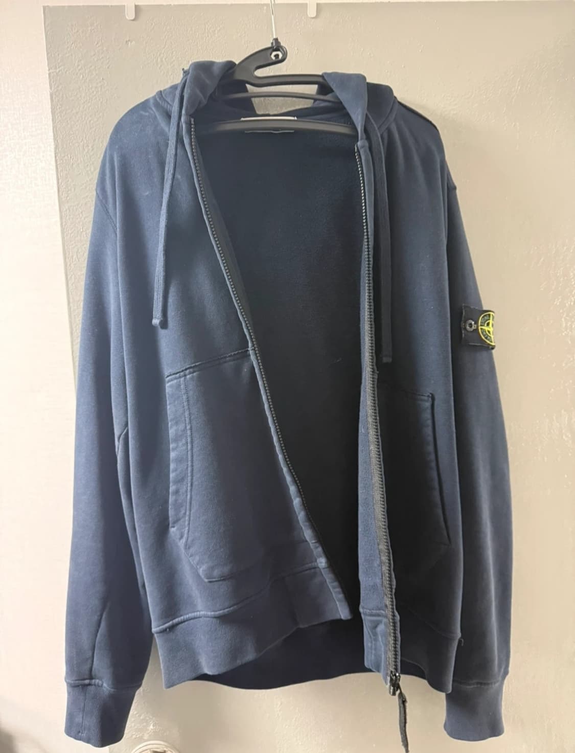 스톤아일랜드 후드집업 상품이미지1