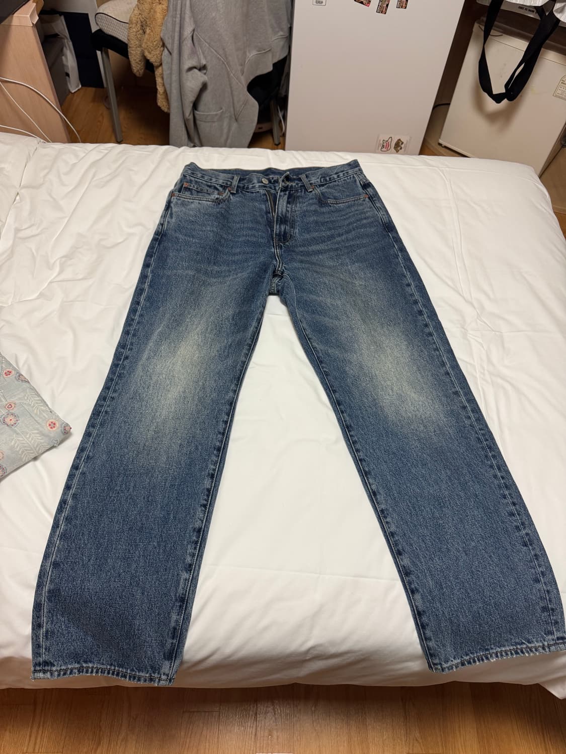 아웃스탠딩 테이퍼드 루즈핏 데님 상품이미지1